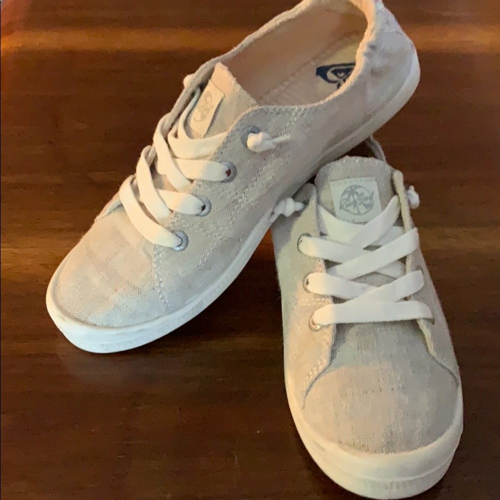 Roxy sneakers